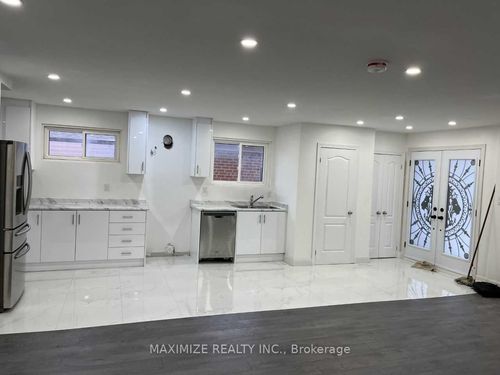 {{alt}} | Card Image