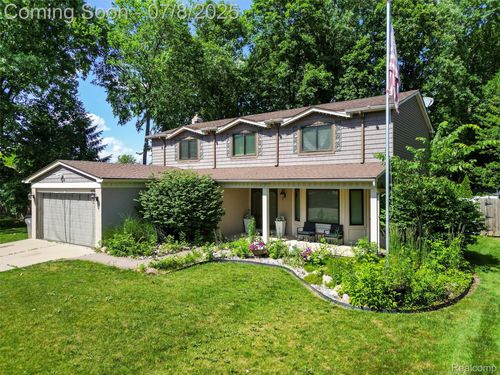 44364 Highgate Dr, Clinton Twp, MI, 48038-1486 | Card Image