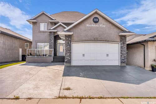 715 Beechdale Way, Saskatoon, SK, S7V0A5 | Card Image