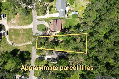 31531 River Pines Dr, Springfield, LA, 70462-8885 | Card Image