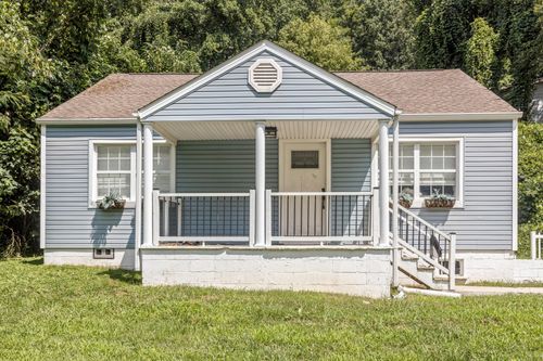632 W Tri County Blvd, Oliver Springs, TN, 37840-1432 | Card Image