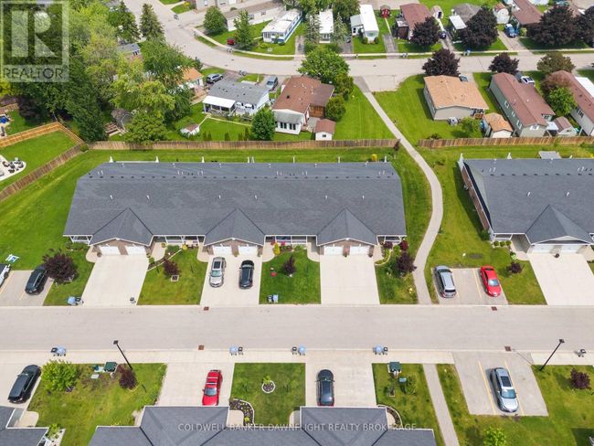 40 Devon Dr, Townhouse with 2 bedrooms, 2 bathrooms and 2 parking in Exeter ON | Image 44