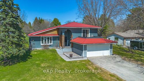 670 Joynt Street, Georgian Bluffs, ON, N0H2K0 | Card Image