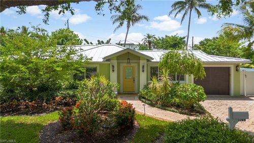 1135 7th St, Naples, FL, 34102-7343 | Card Image