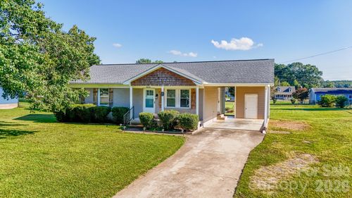 4606 Cloverwood Ln, Gastonia, NC, 28052-9462 | Card Image