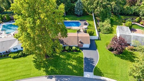 130 Rocky Point Landing Road, Brookhaven, NY, 11778 | Card Image