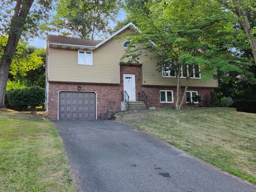 6 Kovacs Pl, Wallingford, CT, 06492-3162 | Card Image