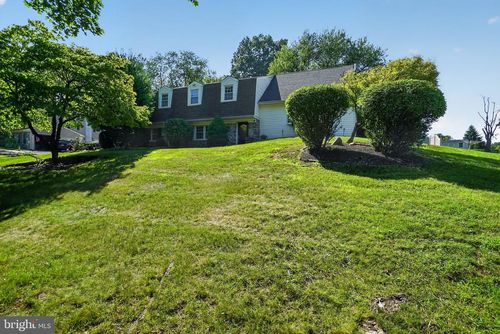 26 High Point Dr, SOUTHAMPTON, PA, 18966-1651 | Card Image