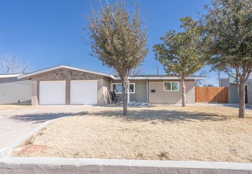 1604 N Main St, Midland, TX, 79701-2319 | Card Image