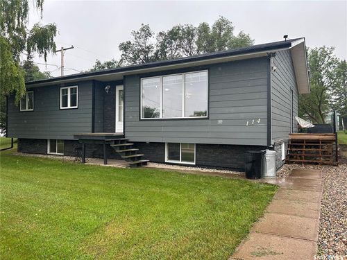 114 3 Ave S, Maymont, SK, S0M1T0 | Card Image