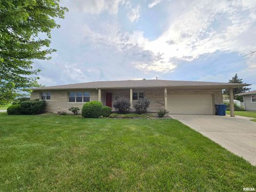646 Sara Dr, Centralia, IL, 62801-4439 | Card Image