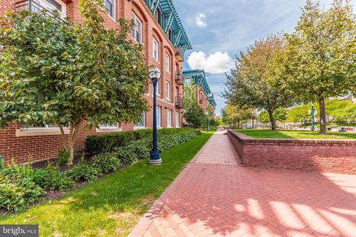 211-35 E All Saints St, FREDERICK, MD, 21701-5952 | Card Image