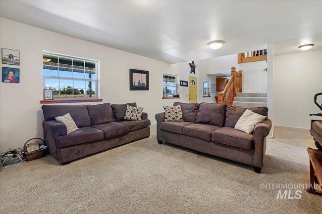 294 N 950 E, House other with 4 bedrooms, 3 bathrooms and 2 parking in Declo ID | Image 13