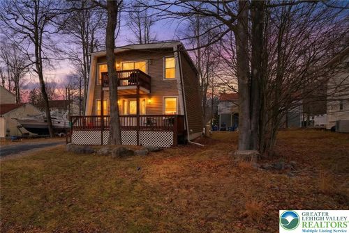 6250 Park Pl, Tobyhanna, PA, 18466-3222 | Card Image