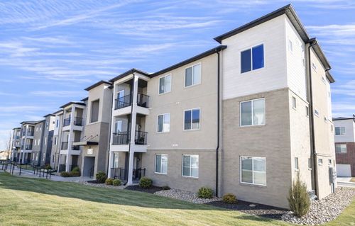 e302-13536 S Poole Dr W, Riverton, UT, 84096 | Card Image