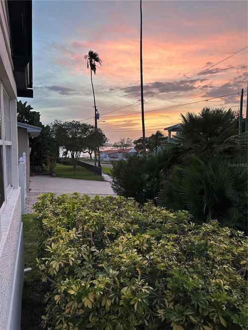 315 Sunburst Ct, CLEARWATER, FL, 33755-1736 | Card Image