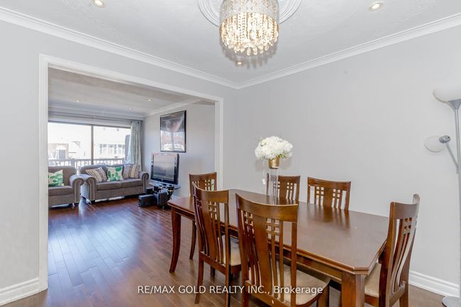 298 Royal Salisbury Way, House attached with 6 bedrooms, 3 bathrooms and 3 parking in Brampton ON | Image 10