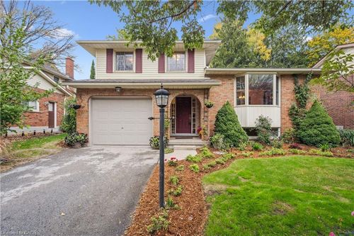 29 Shadybrook Cres, Guelph, ON, N1G3G8 | Card Image