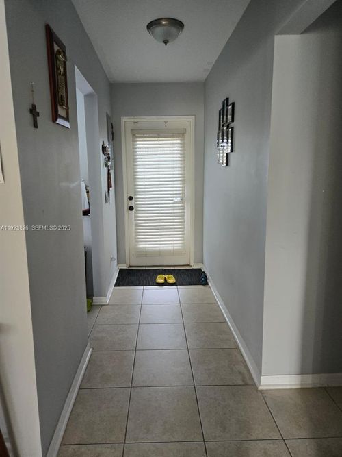 apt-310-7837 Golf Circle Dr, Margate, FL, 33063-7330 | Card Image