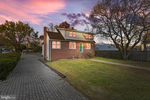 6 Sunset Ave, PENNSVILLE, NJ, 08070-1137 | Card Image