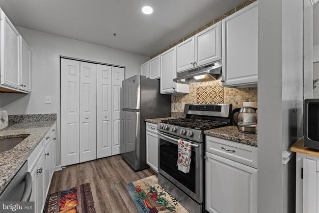 APT-204 - 8099 Lacy Dr, Condo with 2 bedrooms, 2 bathrooms and null parking in MANASSAS VA | Image 9