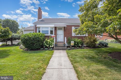 4917 Virginia Ave, HARRISBURG, PA, 17109-3028 | Card Image