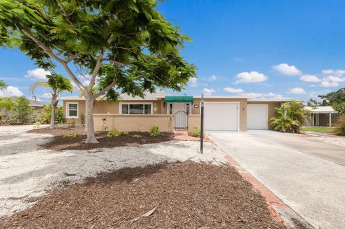 715 Fontana Ln, BRADENTON, FL, 34209-1823 | Card Image