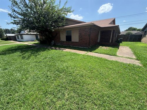 1008-1008 Poplar St, Benbrook, TX, 76126-2717 | Card Image