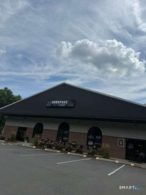 206 Main St, Wallingford, CT, 06492-2230 | Card Image