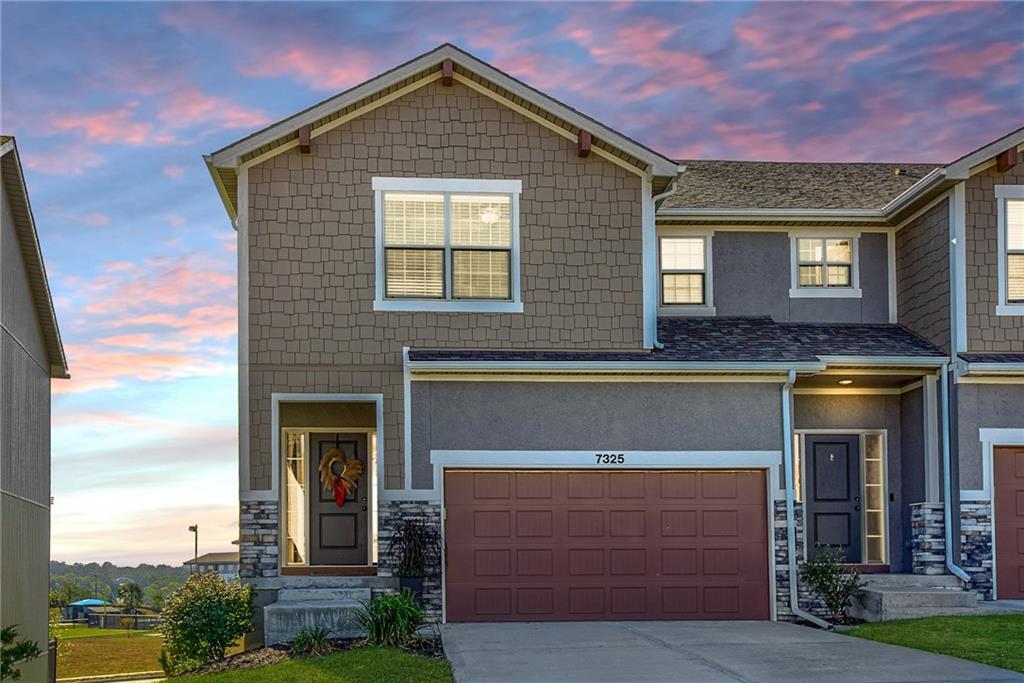 Griffey St, Parkville, MO 64152