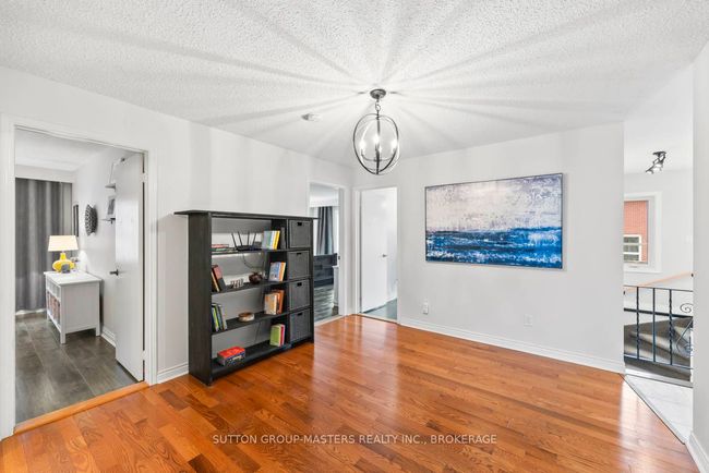 984 Ambleside Cres, House other with 5 bedrooms, 3 bathrooms and 2 parking in Kingston ON | Image 6