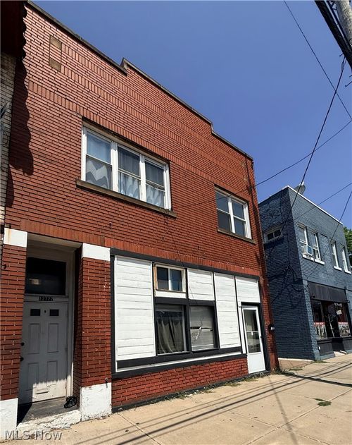 12722 Lorain Ave, Cleveland, OH, 44111-2661 | Card Image