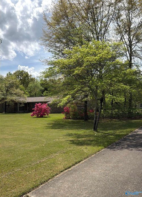398 Peteet St, Rainbow City, AL, 35906-3004 | Card Image