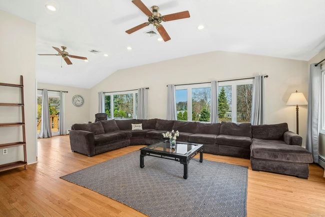 20 Mill Brook Ter, House other with 4 bedrooms, 3 bathrooms and 6 parking in Monroe CT | Image 12