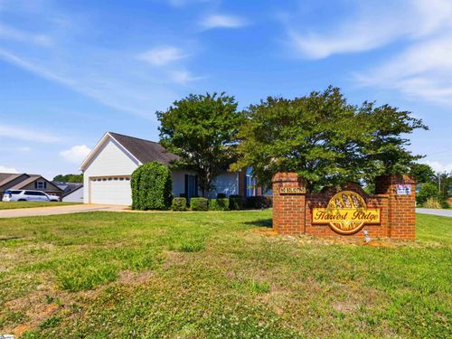 104 Harvest Ridge Dr, Inman, SC, 29349-9131 | Card Image