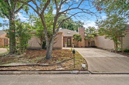 2231 Jamara Ln, Houston, TX, 77077-5617 | Card Image