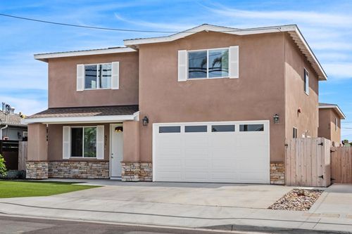 571 11th St, Imperial Beach, CA, 91932 | Card Image