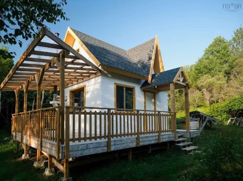 195 Matheson Rd, Kempt Head, NS, B1X1R5 | Card Image