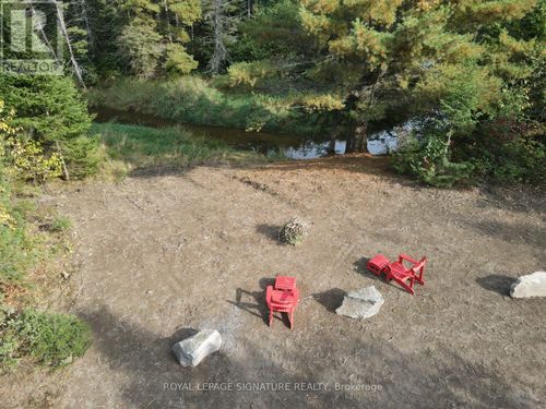 938 Bartlett Lake Rd, Sprucedale, ON, P0A1Y0 | Card Image