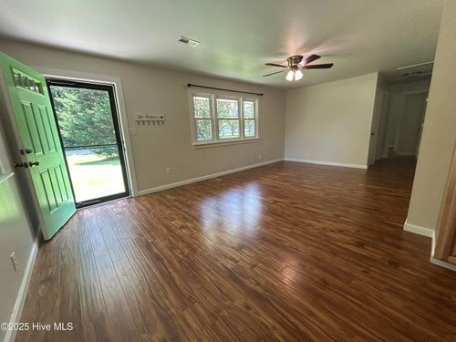 128 Ranch Dr, Elizabeth City, NC, 27909-9698 | Card Image