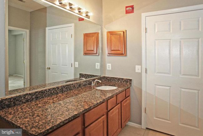 UNIT-9103 - 1530 Spring Gate Dr, Condo with 3 bedrooms, 2 bathrooms and null parking in MCLEAN VA | Image 9