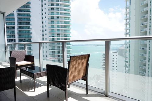 1904-1300 Brickell Bay Dr, Miami, FL, 33131-3380 | Card Image