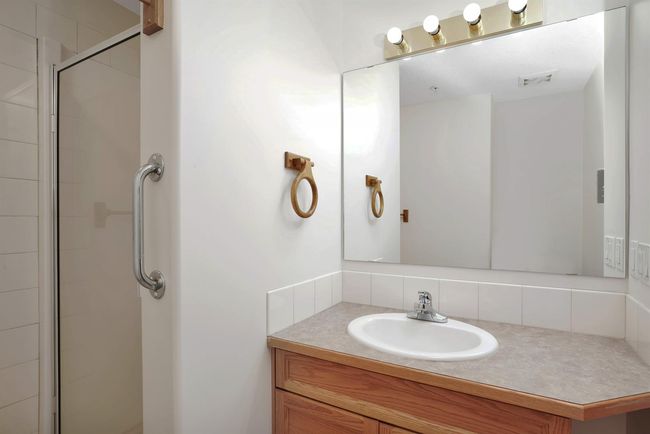 212 - 5300 48 St, Condo with 1 bedrooms, 2 bathrooms and 1 parking in Red Deer AB | Image 26