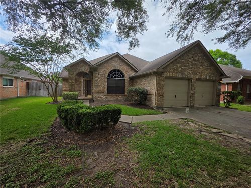 3116 Ravens Lake Cir, League City, TX, 77573-5993 | Card Image