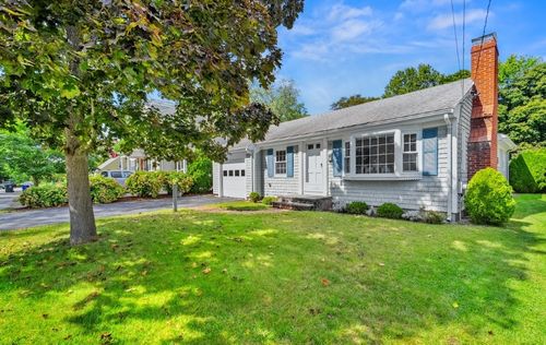 19 Beaumont St, Rumford, RI, 02916-1909 | Card Image