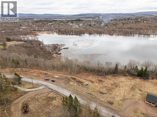 2 Pickwauket Rd, Hampton, NB, E5N | Card Image