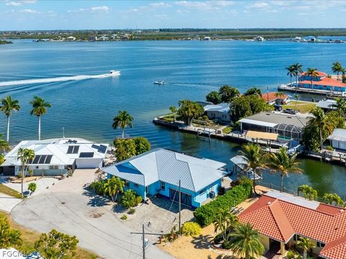 2743 Janet St, MATLACHA, FL, 33993-9749 | Card Image