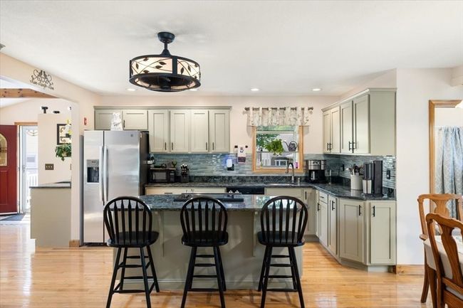 472 Potter Rd, House other with 4 bedrooms, 3 bathrooms and 6 parking in Framingham MA | Image 15