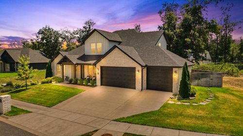 109 Sw Autumn Hills Rd, Bentonville, AR, 72712-7107 | Card Image