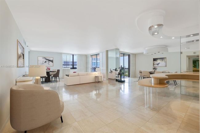 1506 - 10175 Collins Ave, Condo with 2 bedrooms, 2 bathrooms and null parking in Bal Harbour FL | Image 6